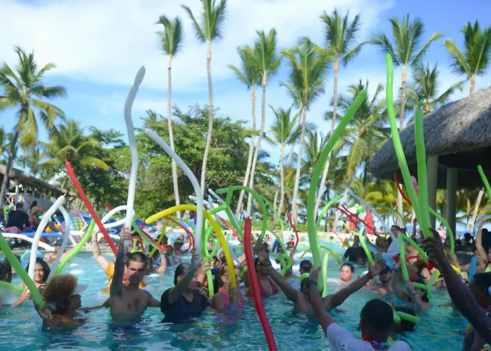 Coral Costa Caribe Beach Resort